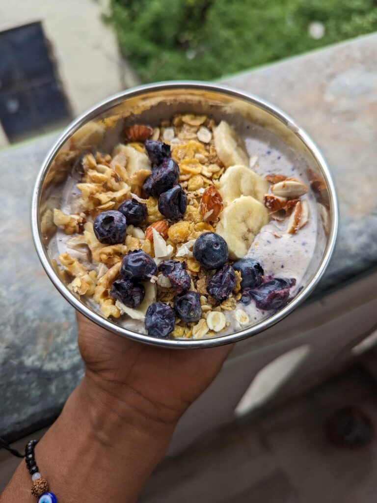 Vegan smoothie bowl